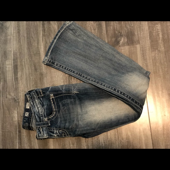 Cute Miss Me Jeans - Picture 2 of 3